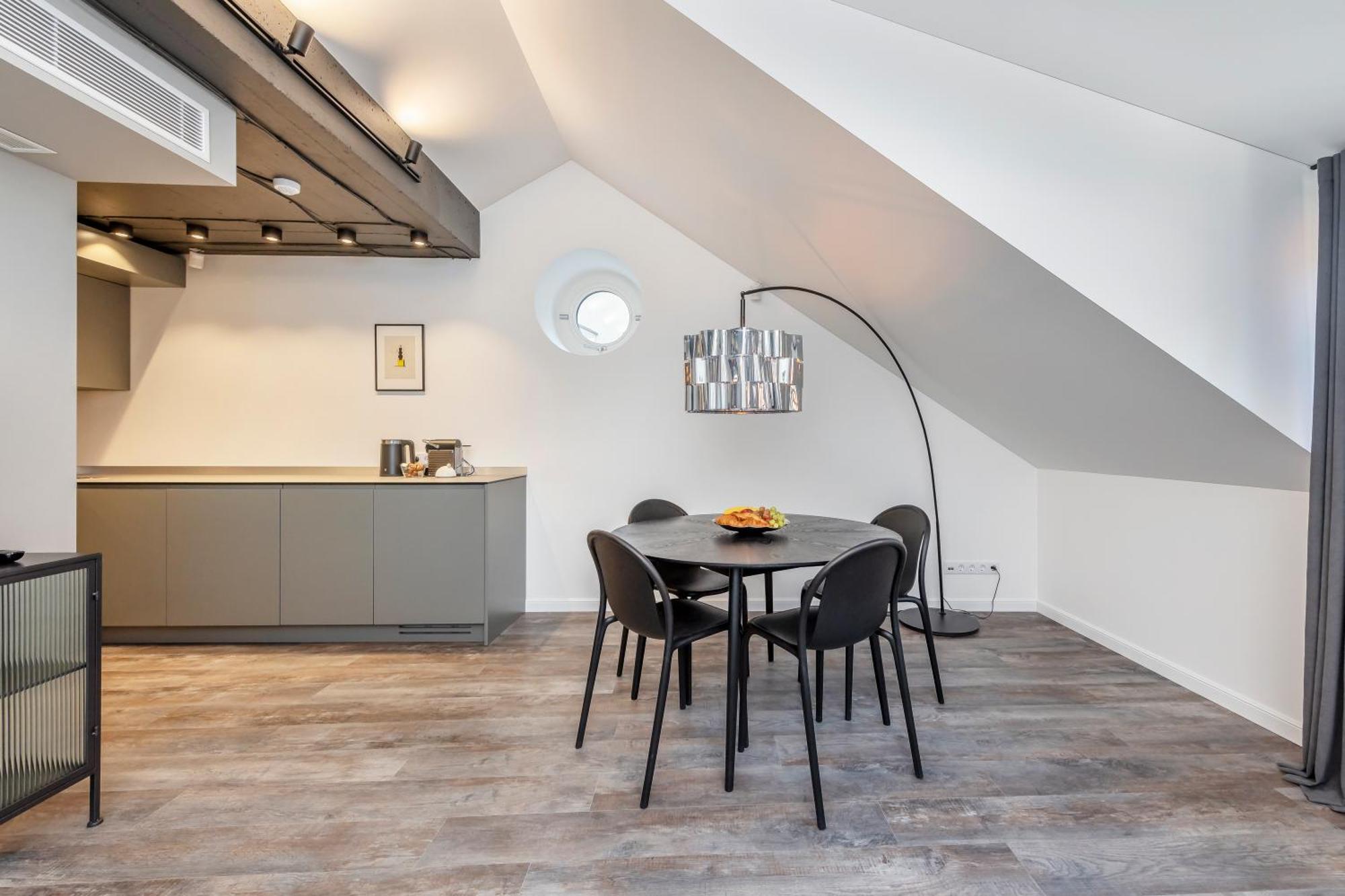 Artsy Exclusive Old Town Residence Gallery Walk Вилнюс Стая снимка