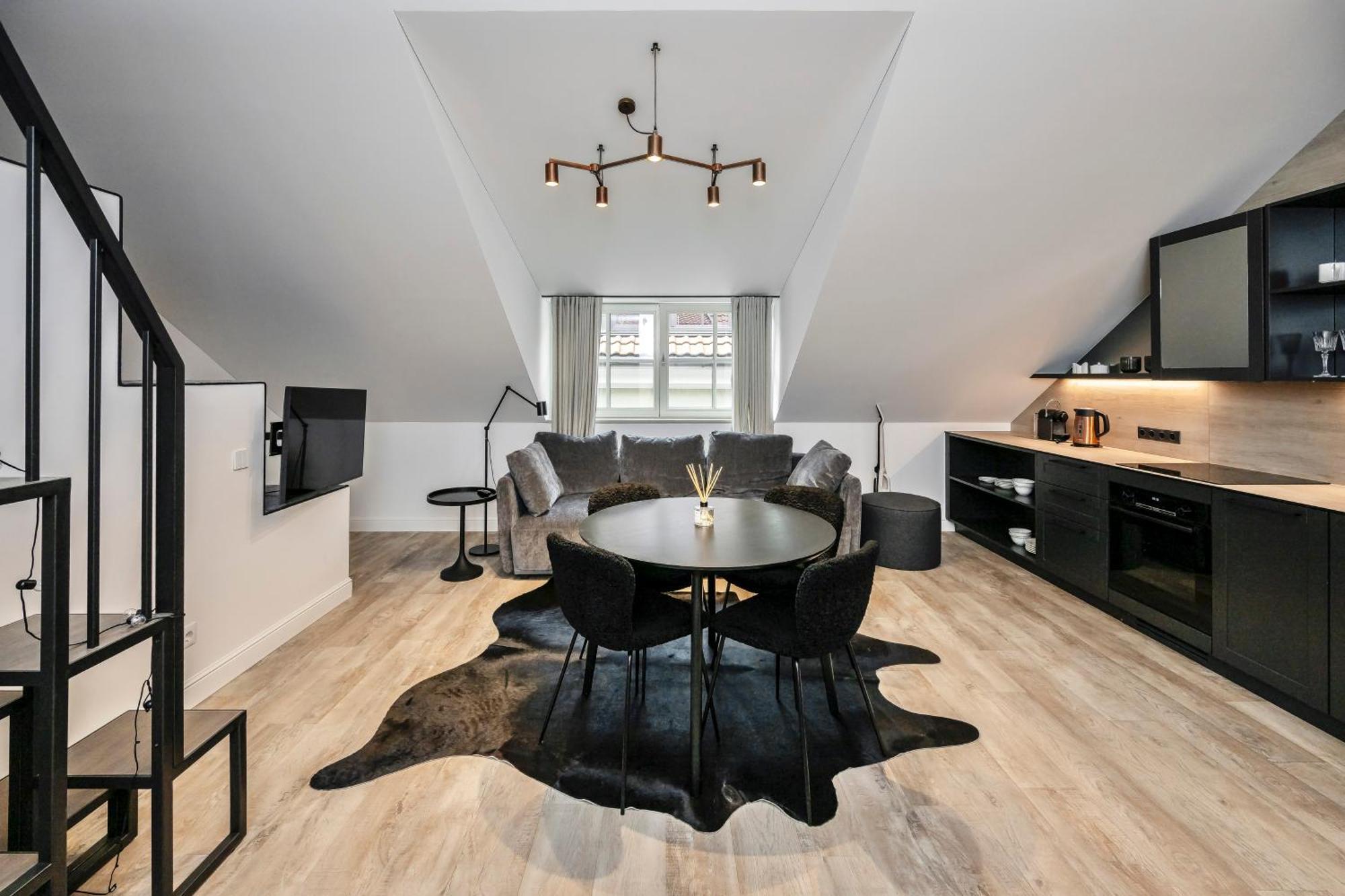 Artsy Exclusive Old Town Residence Gallery Walk Вилнюс Екстериор снимка